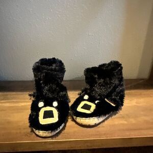NWOT Harley Toddler Bear Black Sock Slippers Size 5-7 (S/P)